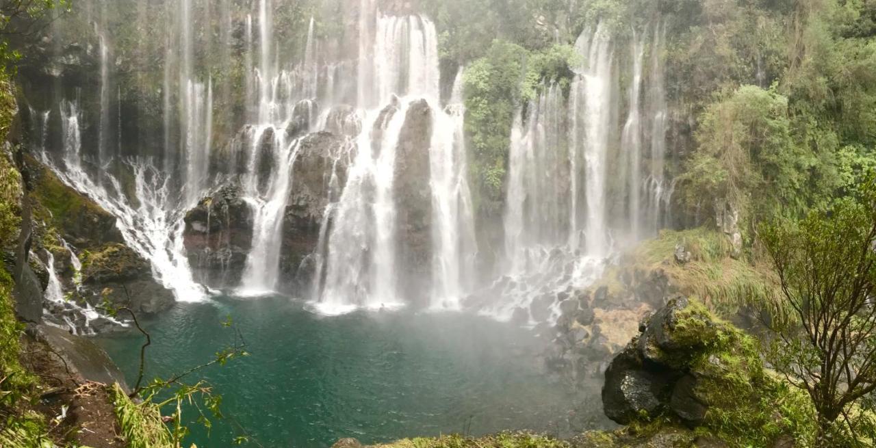 Lounge des hauts 3 maisons à L'étang-Salé sans vis à vis avec vue panoramique Océan et Montagne Extérieur photo