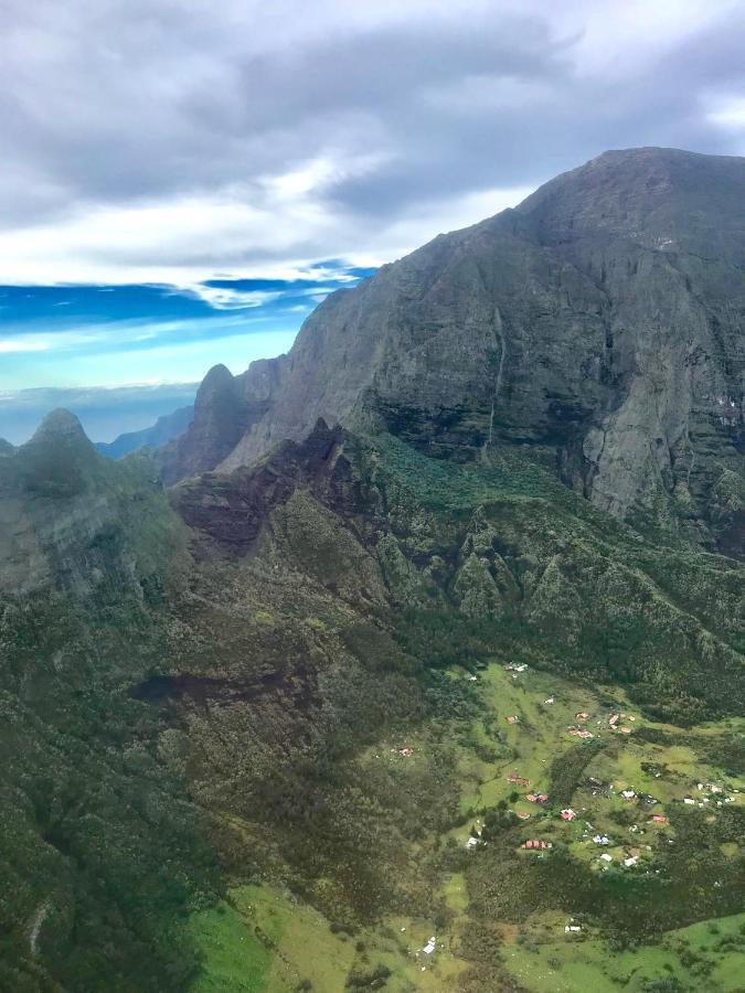 Lounge des hauts 3 maisons à L'étang-Salé sans vis à vis avec vue panoramique Océan et Montagne Extérieur photo