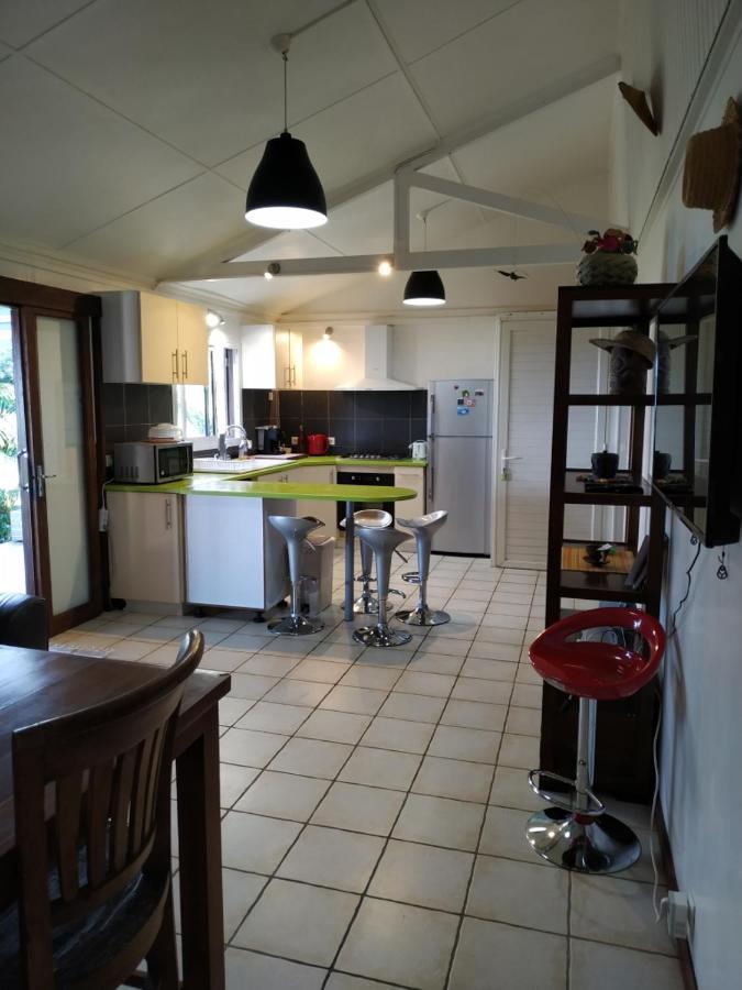 Lounge des hauts 3 maisons à L'étang-Salé sans vis à vis avec vue panoramique Océan et Montagne Extérieur photo